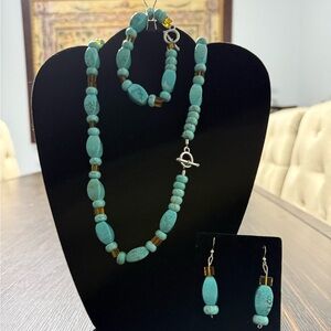 Turquoise Beaded Jewelry Set